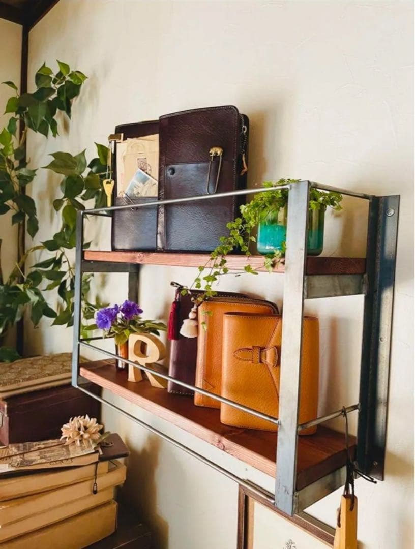 壁掛けラック　ウォールシェルフ　ブックラック　アイアン家具　オーダーメイド