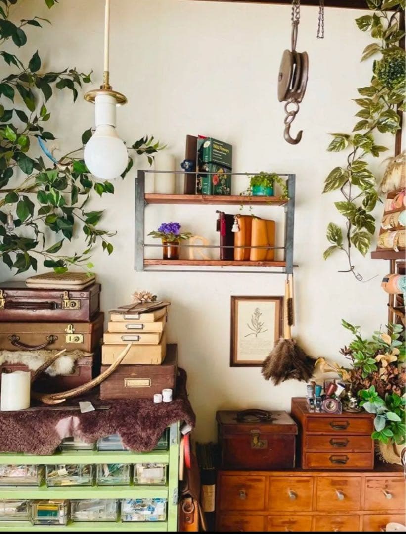 壁掛けラック　ウォールシェルフ　ブックラック　アイアン家具　オーダーメイド