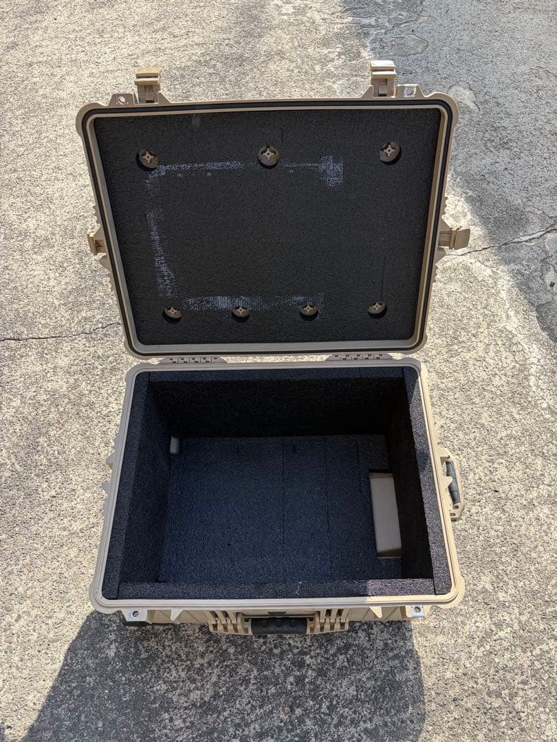 米軍　ペリカン　ハードケース　プロテクターケース1620 DESERT TAN