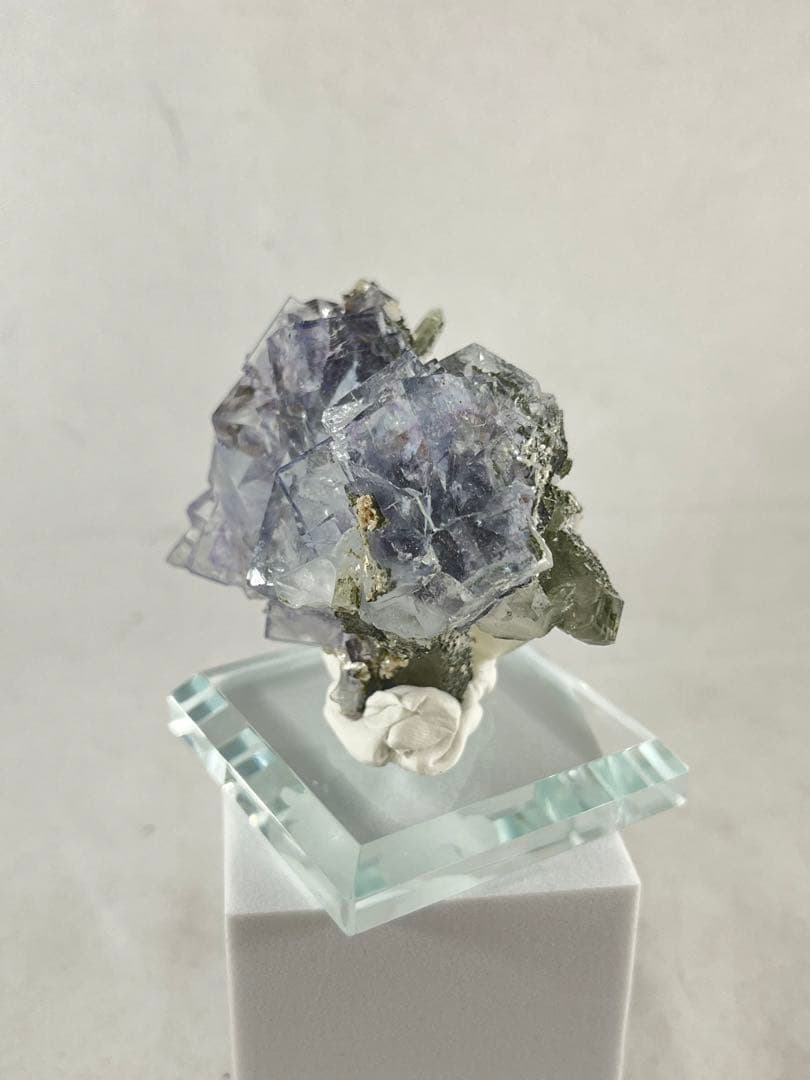 【鉱物商店】蛍石とクロライト　瑶崗仙產 天然石　原石　水晶