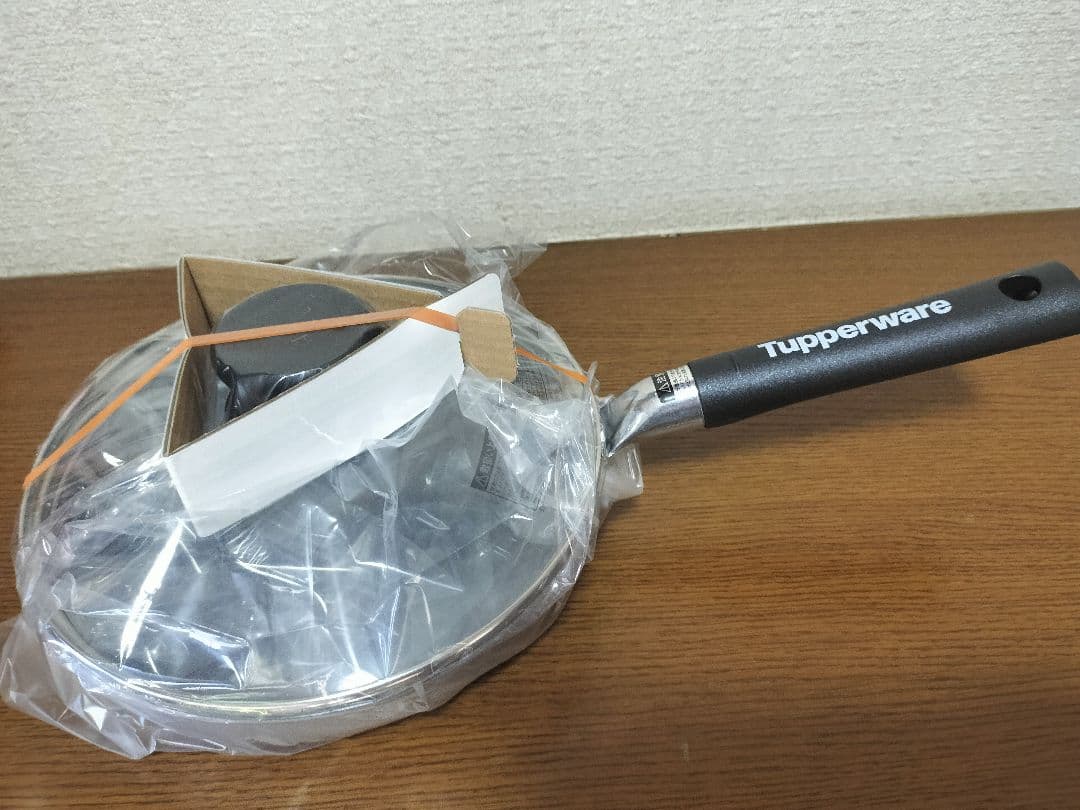 タッパーウェア　フライパン「匠」20cm
