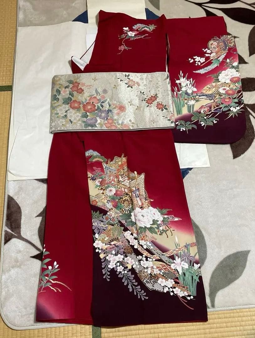 送料値下げ期間↓振袖 赤 花柄 長襦袢　帯付き