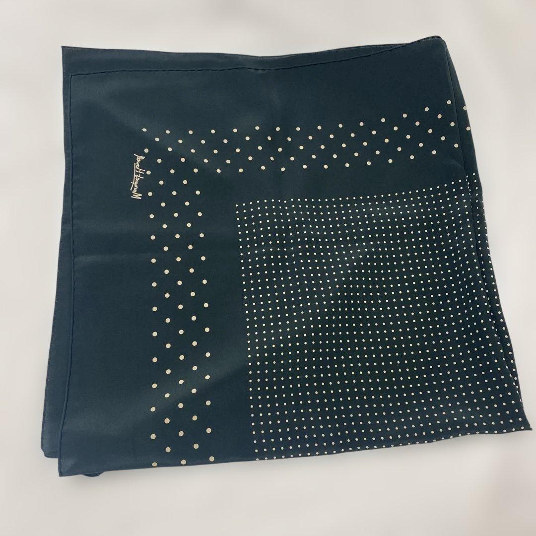 マーガレットハウエルスカーフ