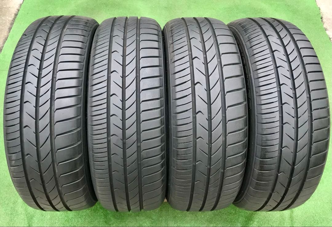 215/60 R17 TOYO TRANPATH mp7 ラジアルタイヤ