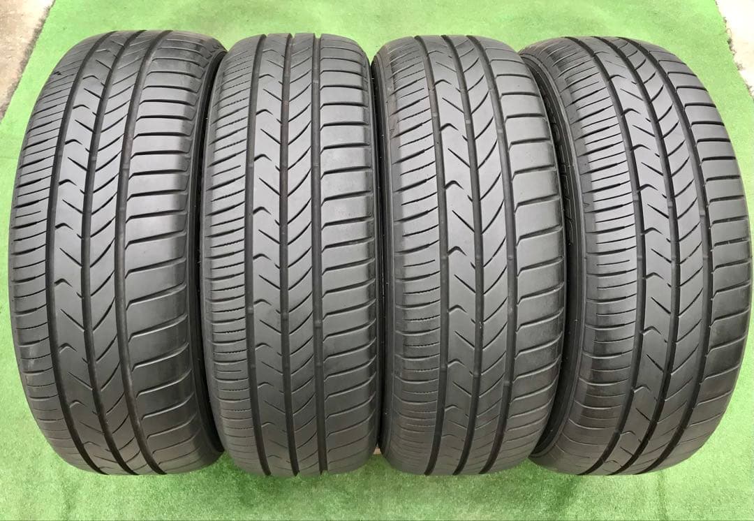 215/60 R17 TOYO TRANPATH mp7 ラジアルタイヤ