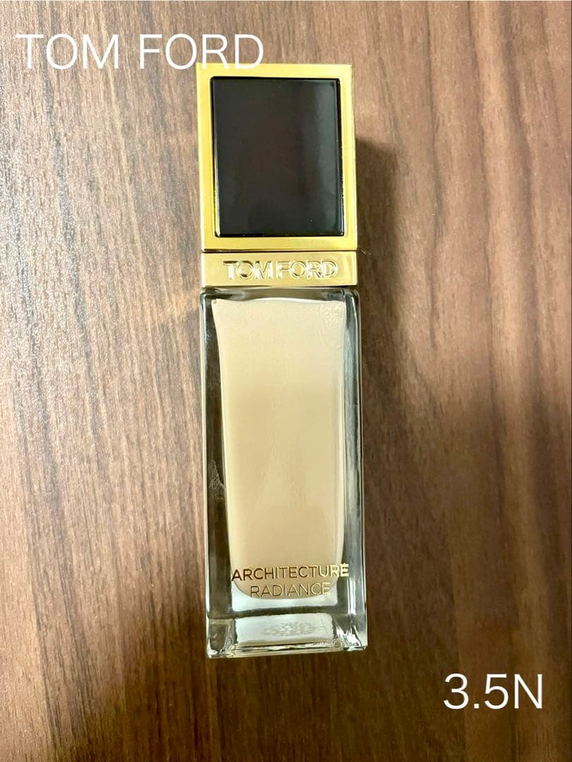 TOM FORD アーキテクチャーラディアンスハイドレーティング3.5N
