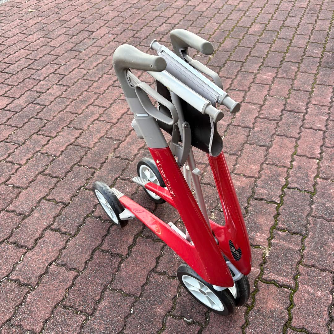 byACRE Carbon Ultralight 歩行器　現状品