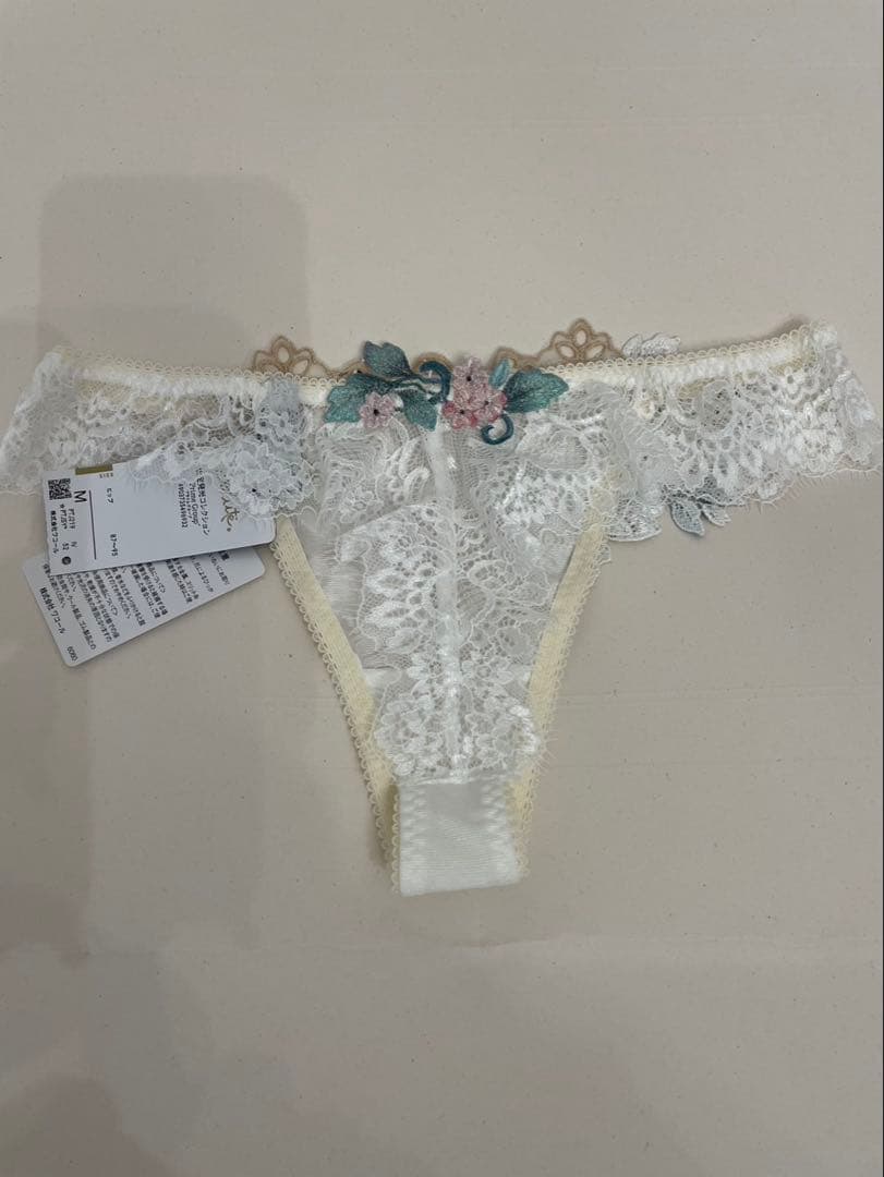 新品Salute 限定販売 D65セットアップ