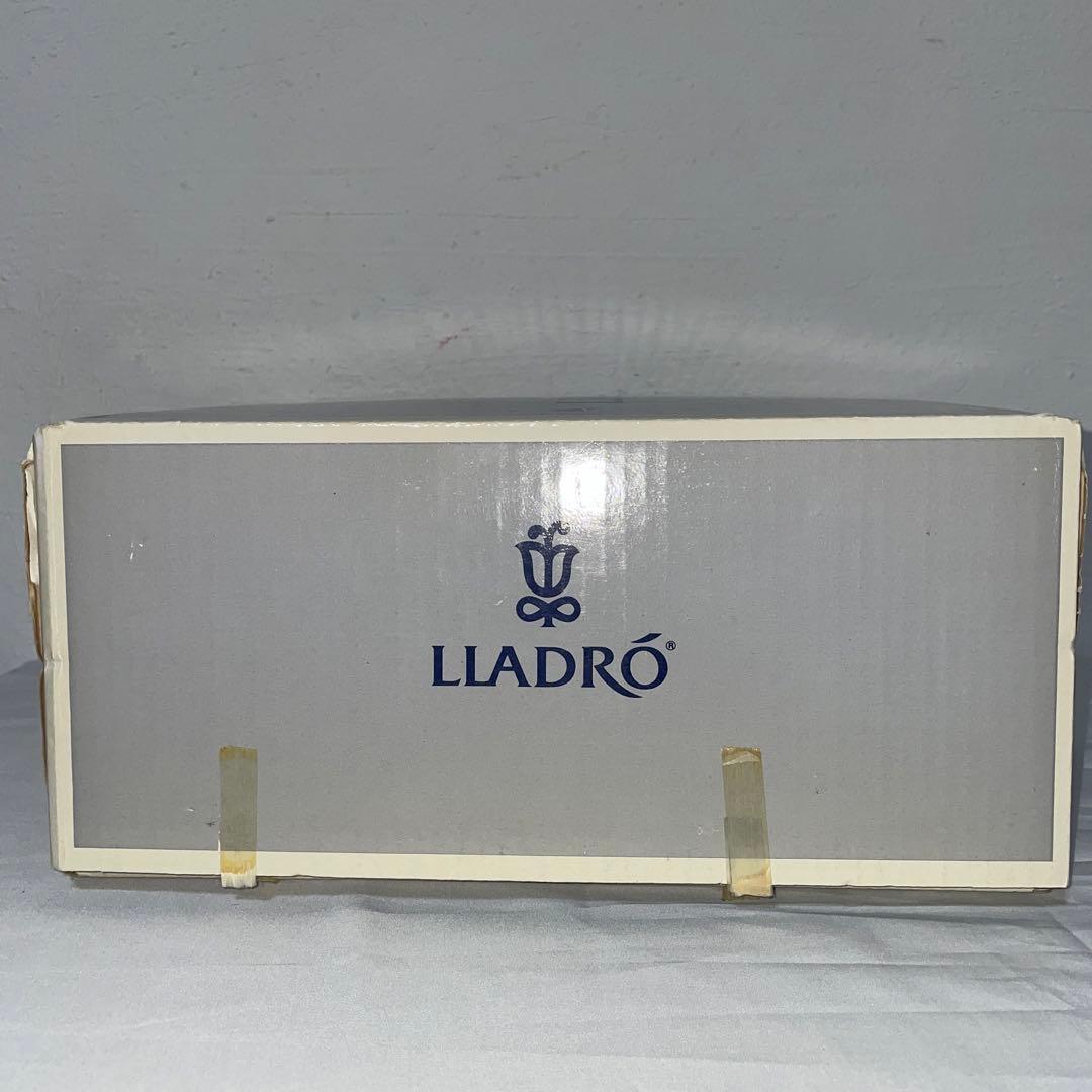 LLADRO 人形 平和の花かご　星条旗柄　アメリカ