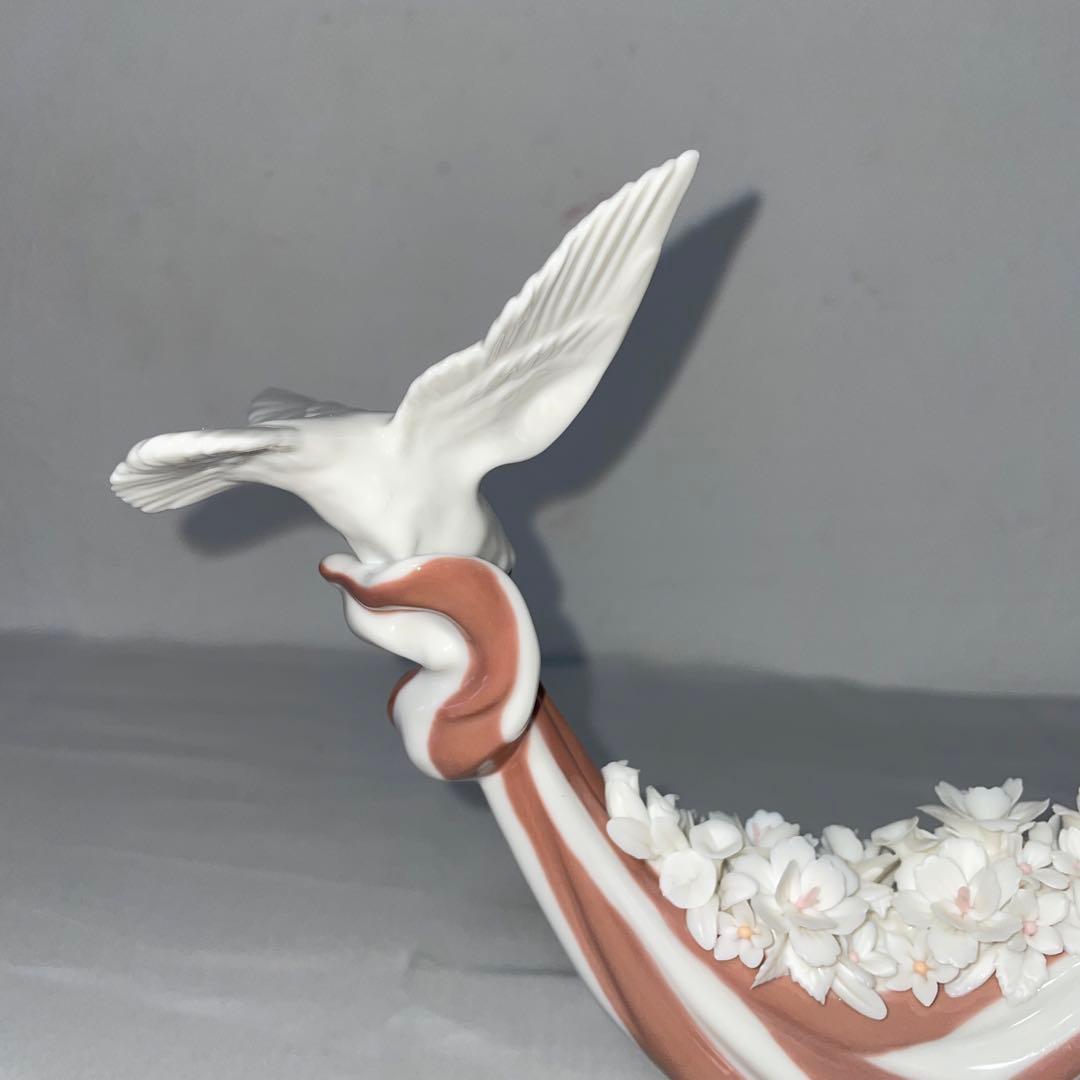 LLADRO 人形 平和の花かご　星条旗柄　アメリカ