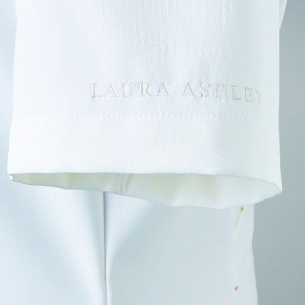 新品　住商モンブラン　ローラアシュレイ　ナースジャケット　L