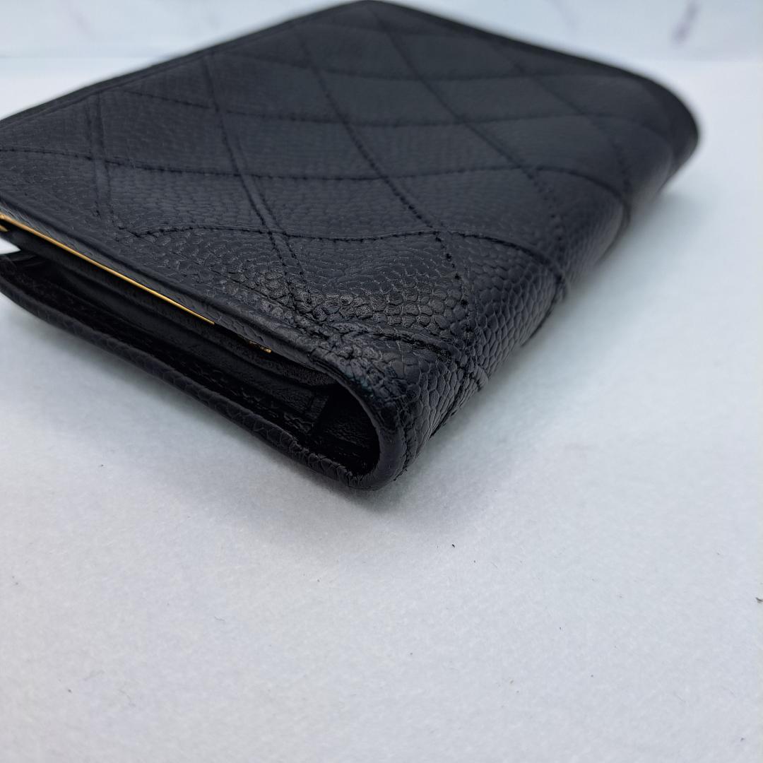 CHANEL　ワイルドステッチ　ブラック　二つ折り財布　折り財布　キャビアスキン