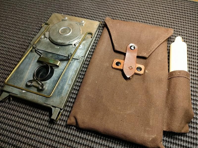 【初期型】ヴィンテージ品 スイス軍フォールディングキャンドルランタン