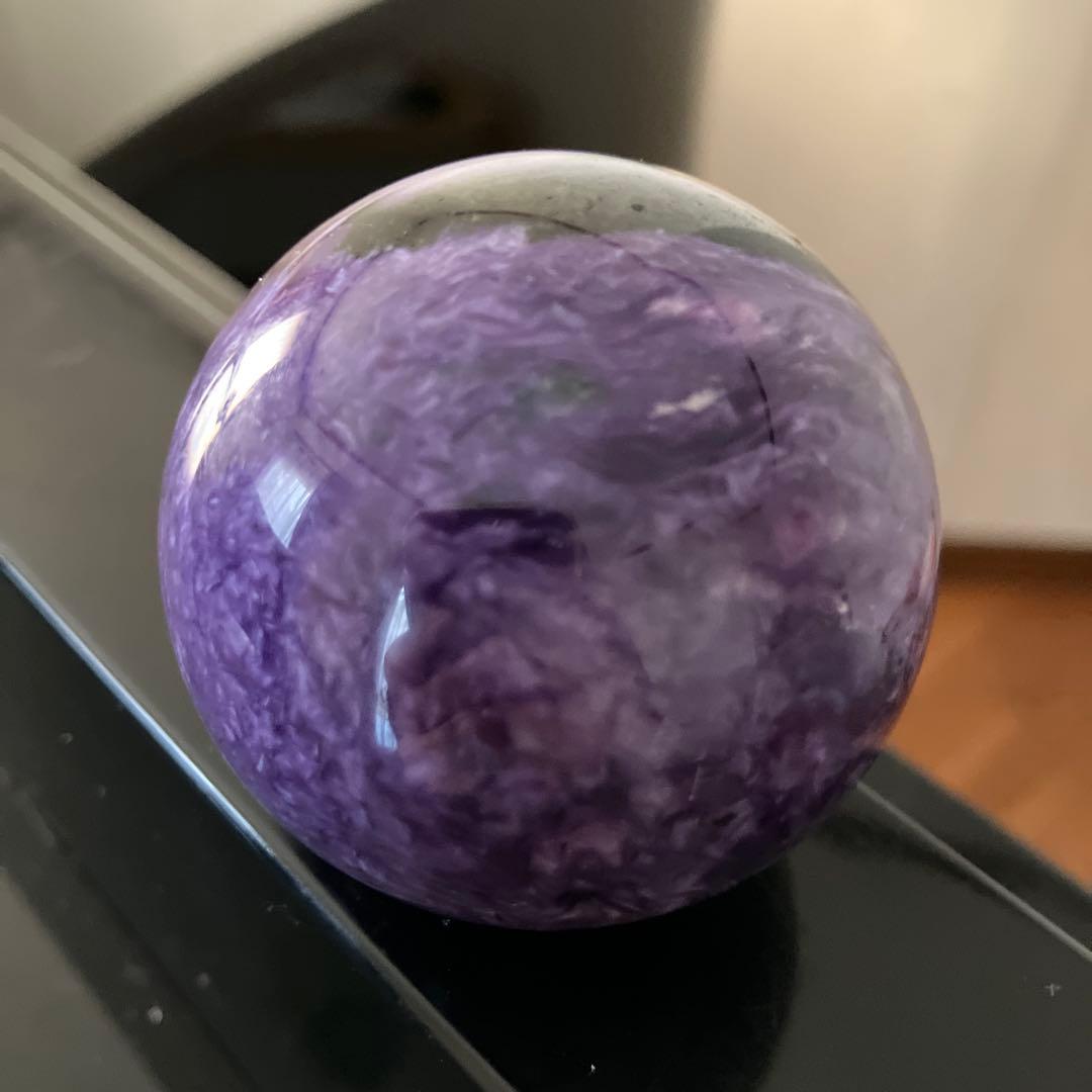 まめさま専用美！高品質　チャロアイト　スフィア　天然石置物　E213