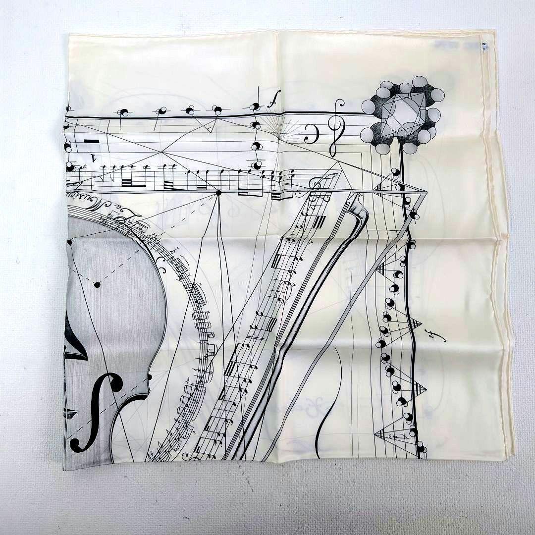 M1216H1 エルメス カレ90 球体が奏でる音楽 スカーフ