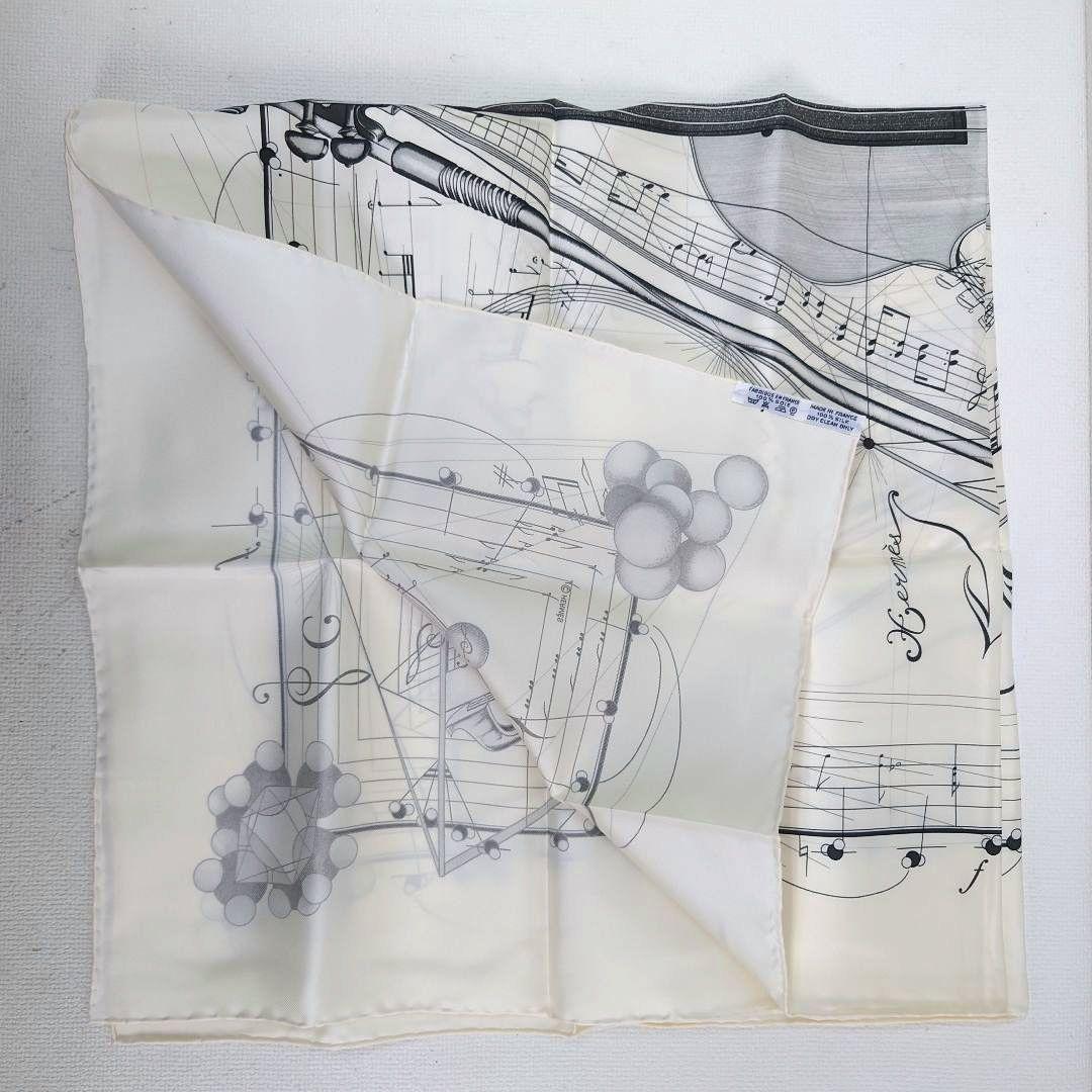 M1216H1 エルメス カレ90 球体が奏でる音楽 スカーフ