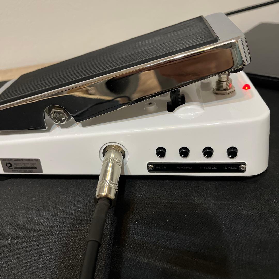 し*い様 Xotic Effects ワウペダル ホワイト　アダプター付き