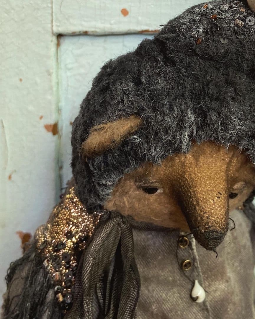 ナタリー　イエサバ製作　　不思議な狐パンダ帽子