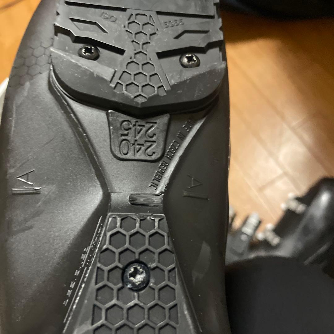 スキーブーツ 24.0センチ