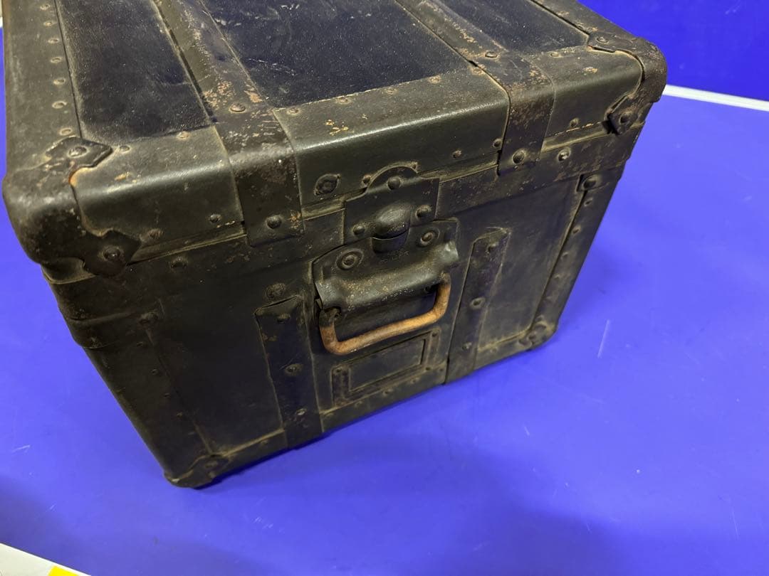日本軍　金属製将校用行李　トランク　偕行社