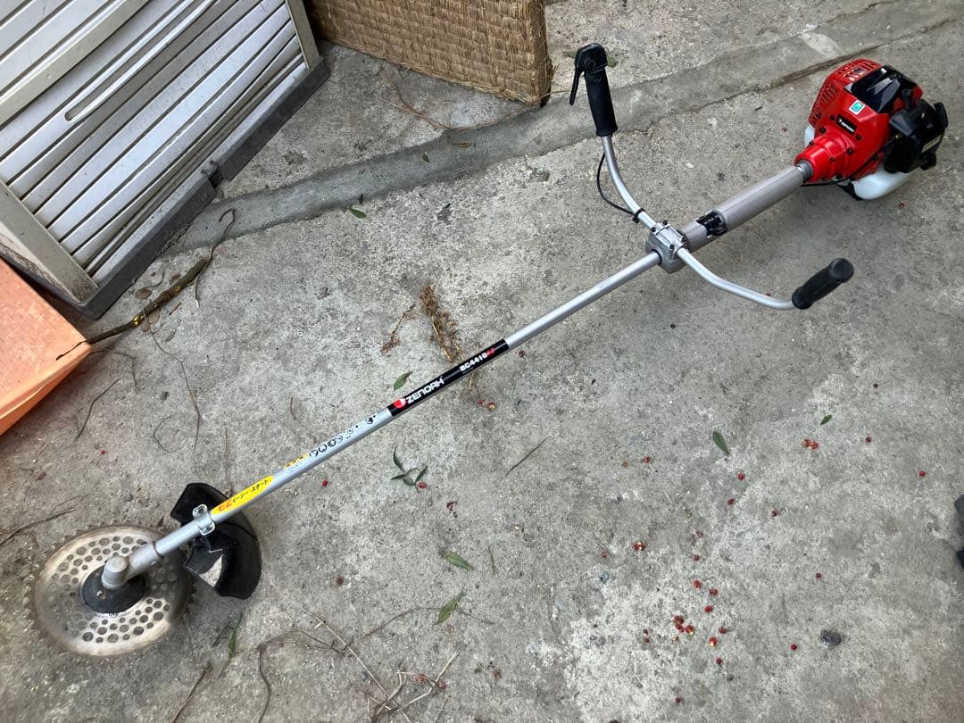 ZENOA 草刈り機 使用回数2,3回 超美品ゼノア bc4410ez 刈払い機