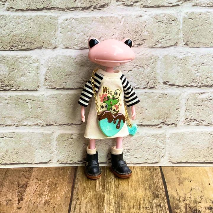 ハートのドール用ショルダー　メルカリショップス