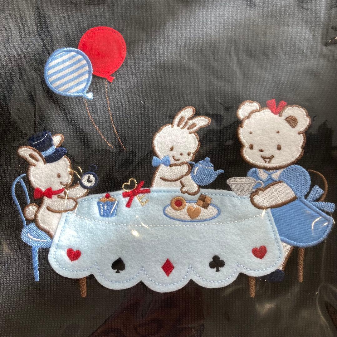 【新品　未使用　未開封】ファミリア　トートバッグ　アリス　ワンダーランド