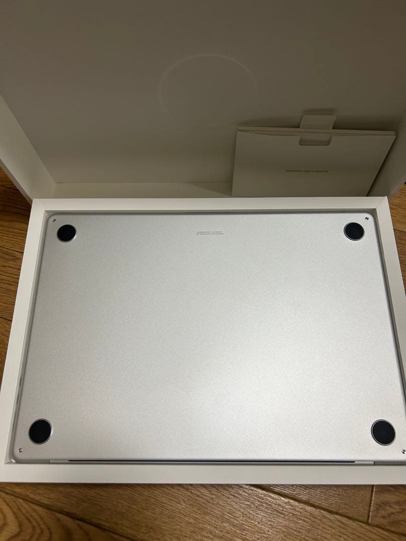 AppleMacBookAIR 2025 M4 15インチ 16GB 256GB