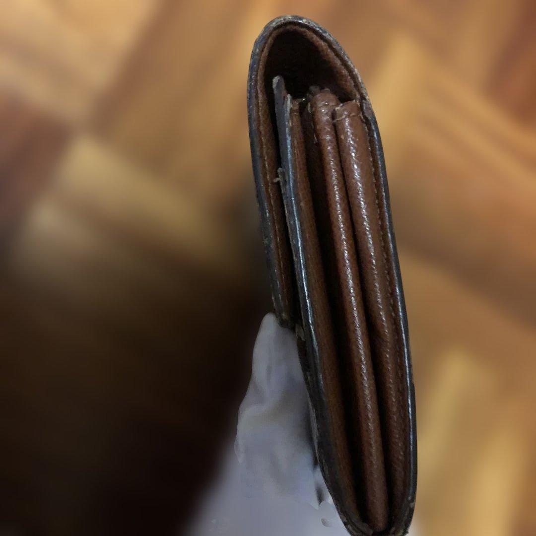 ルイ・ブィトングラフィックプリントレザー長財布