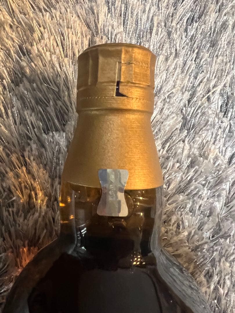 新品　小さな傷あり、山崎 12年 シングルモルトウイスキー 700ml