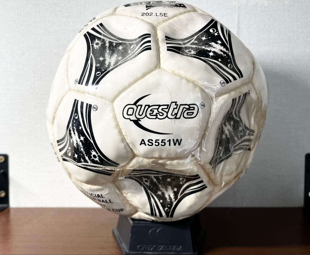 Questra AS551W サッカーボール 1994 FIFAワールドカップ