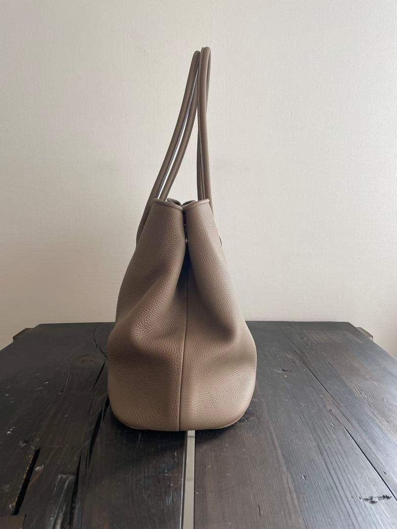 【新品未使用近】ジャーマンシュリンクレザー トートバッグ トープ