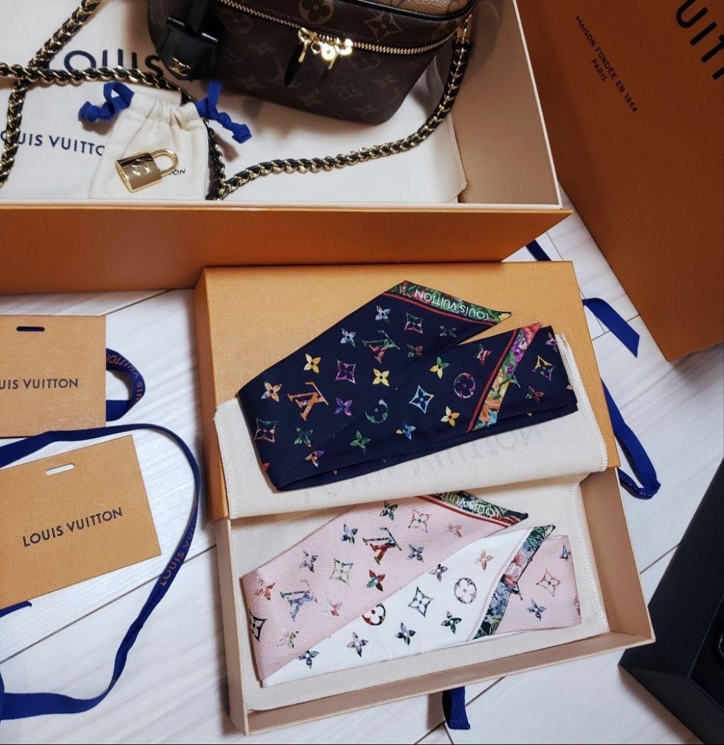 ネイビー　Louis Vuitton スカーフ ネイビー モノグラム
