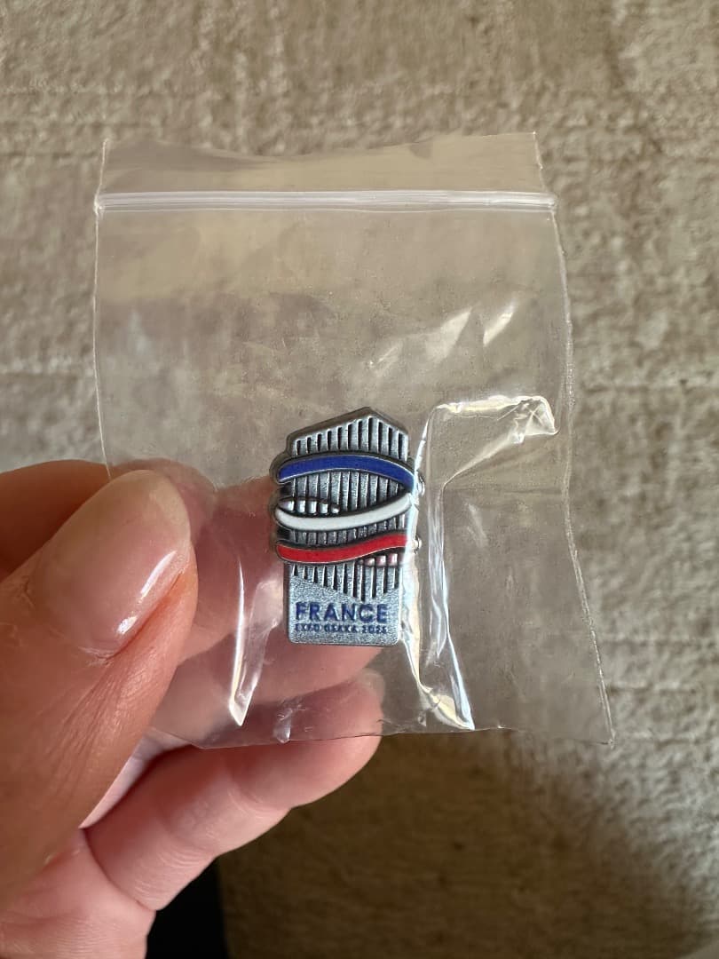 非売品 早いもの勝ち フランスパビリオン スタッフ限定ピン