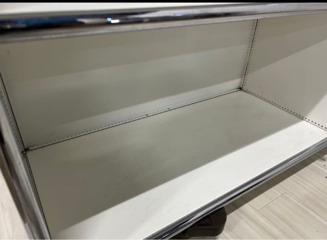 USMハラー　キャビネット白　2列3段