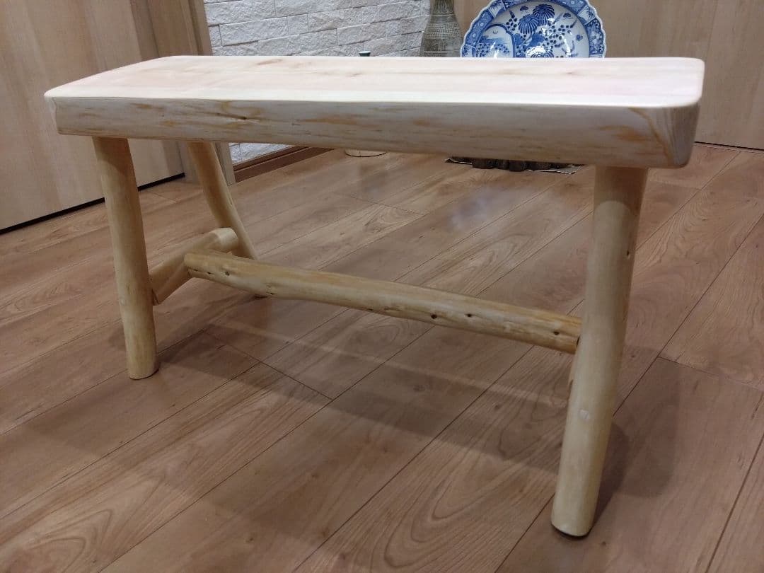 檜のベンチ㊻　最終値下げ❕　耳付き、脚は檜の枝❕総檜造りリビング食卓のベンチに❕