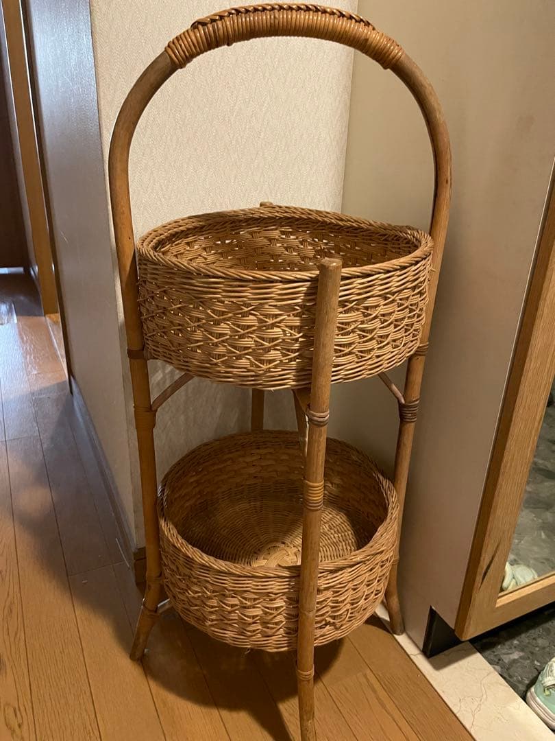 昭和レトロ　カゴ棚