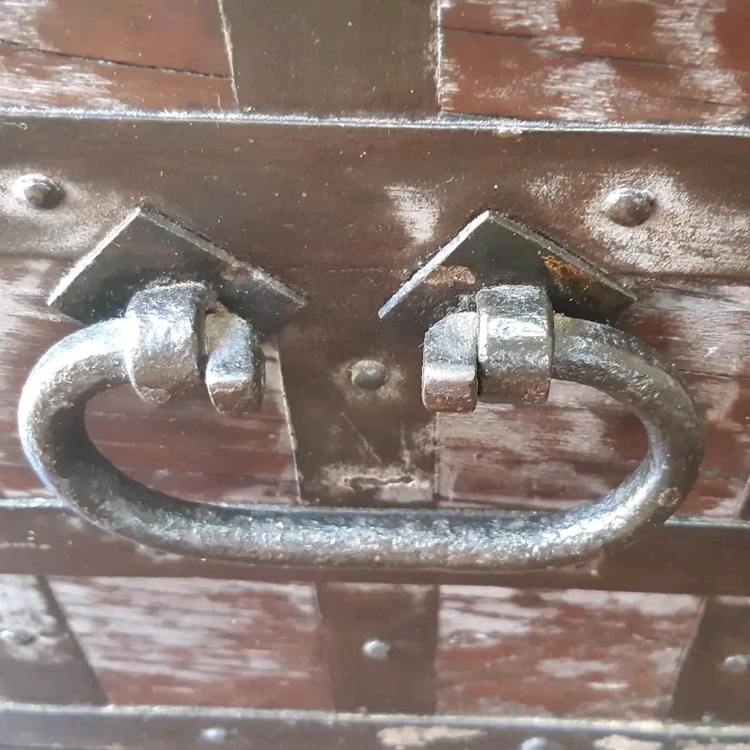 骨董品　江戸明治初期　 鉄枠木箱