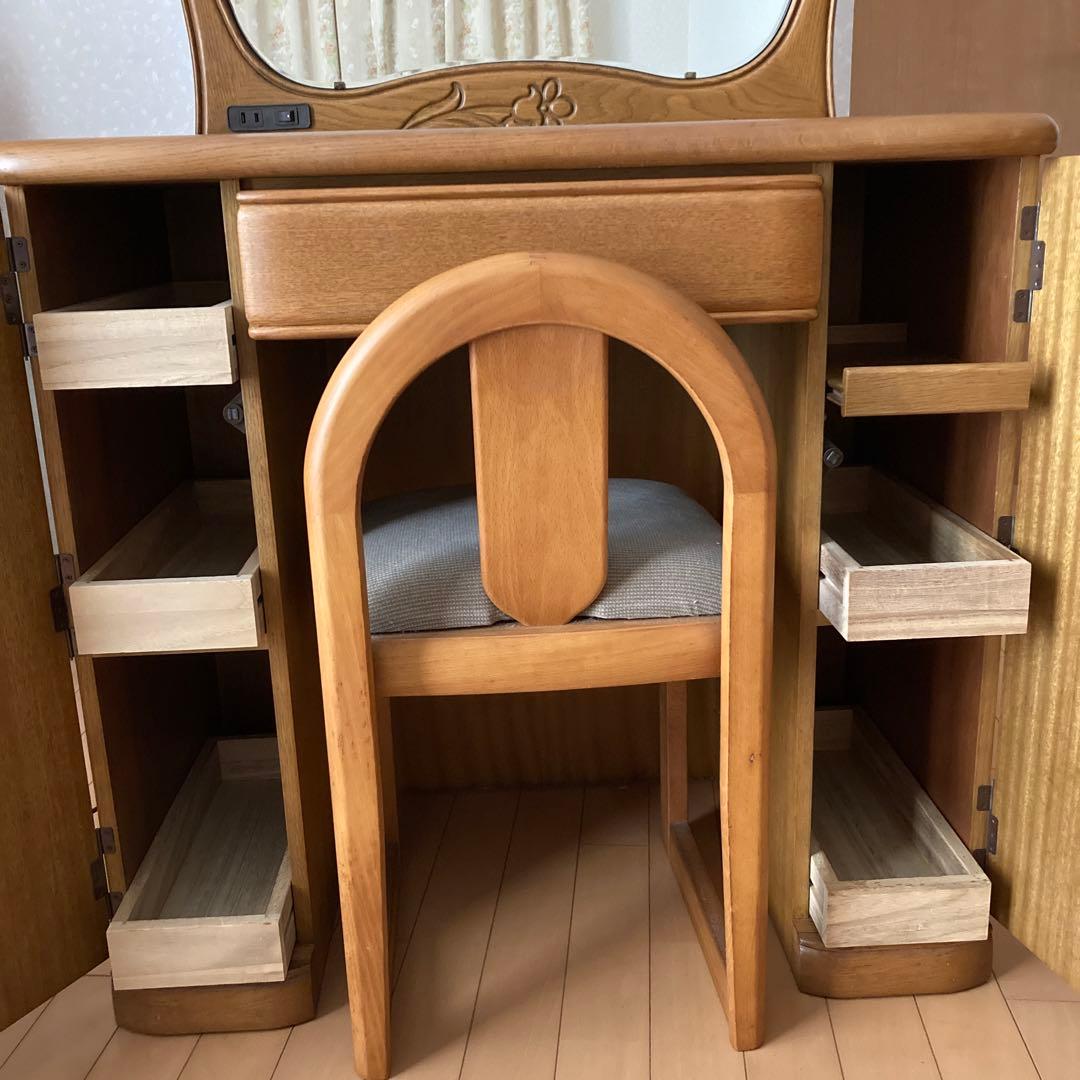 ドレッサー化粧台★ナラの木　天然木　椅子は別料金セット売りです