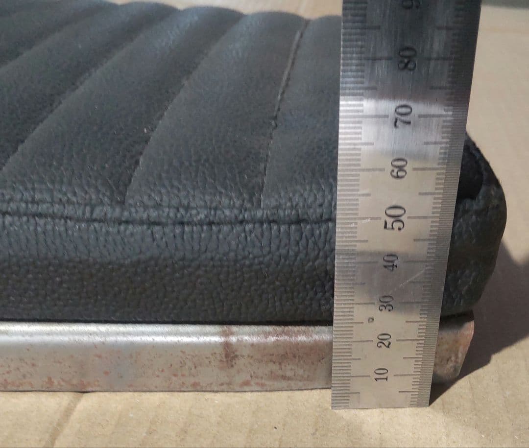 カフェレーサーカスタム シート付きリアフェンダー