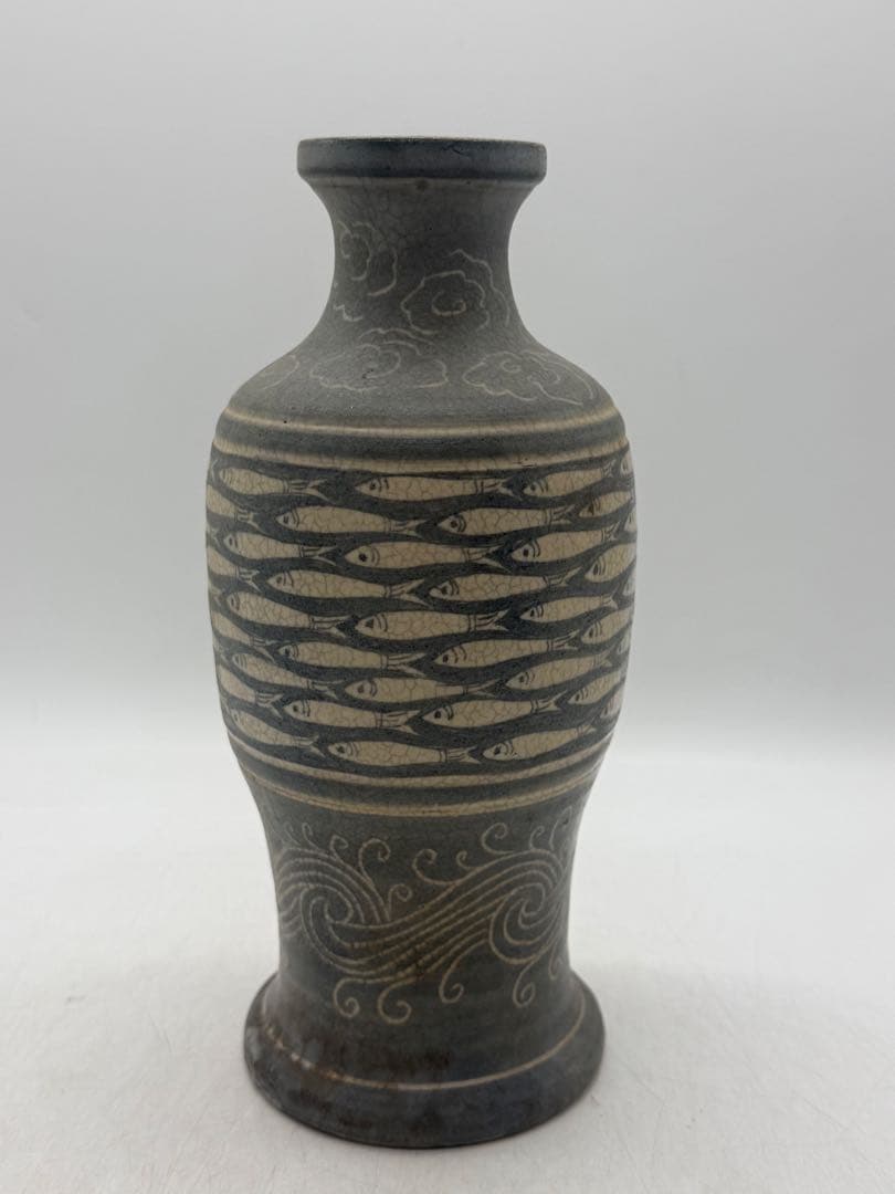 安南焼　魚紋　小瓶　送料込み2602020