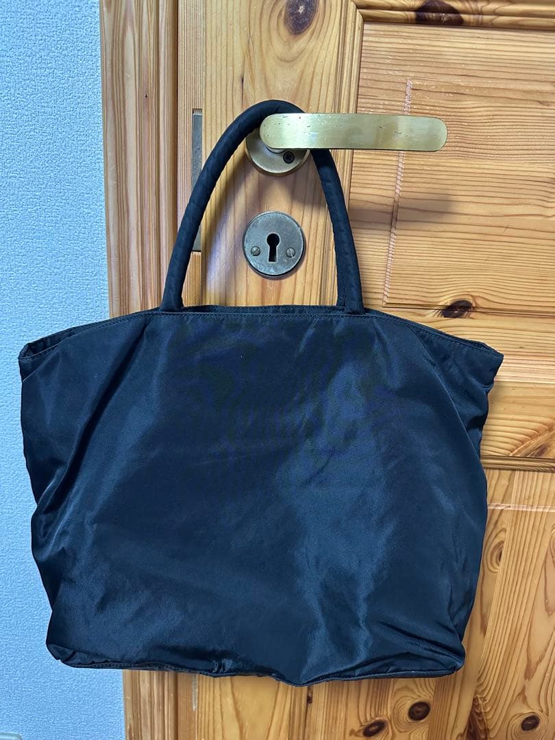 PRADA ブラック トートバッグ