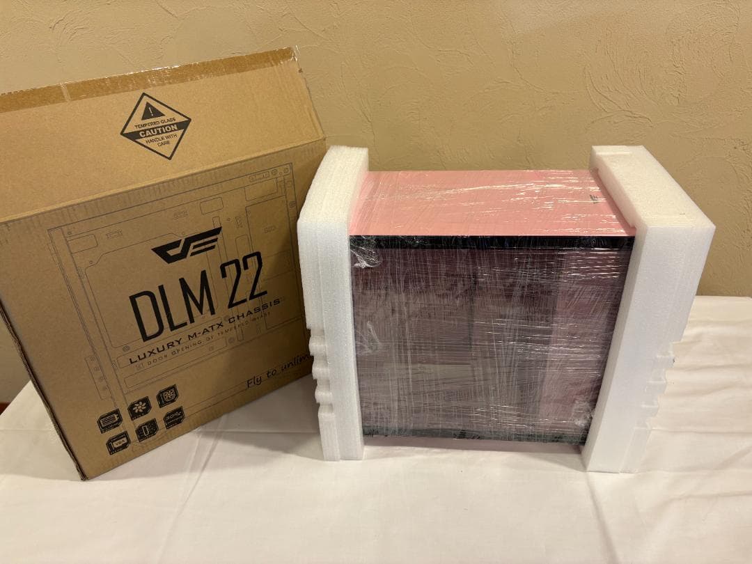 【美品】DLM 22 桜色 ピンク 自作PCケース ガラスパネル