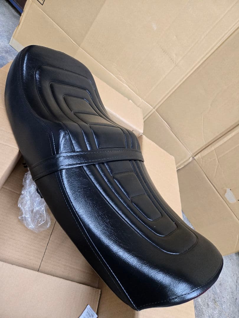 cbx400f 純正アンコ抜きタイプシート美品