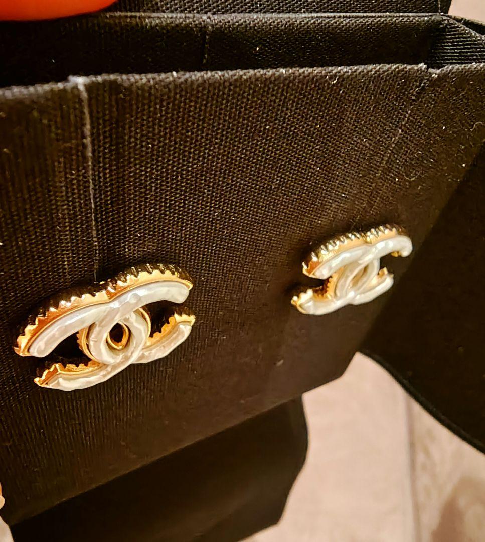 CHANEL　ピアス　24A