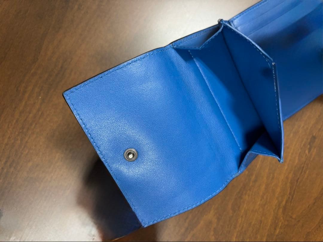 【ああ】Bottega Veneta 三つ折り財布　レザーブラック×ブルー