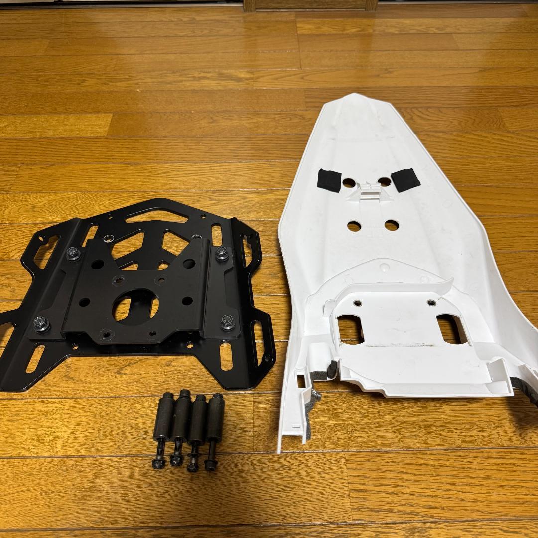 WR250 DAYTONA製リアキャリア＆リアフェンダー穴あけ加工済セット