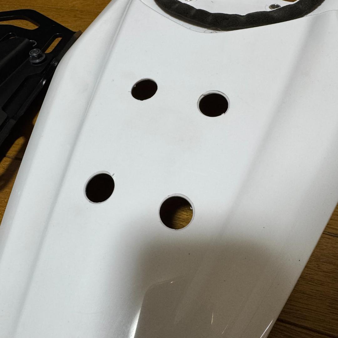 WR250 DAYTONA製リアキャリア＆リアフェンダー穴あけ加工済セット