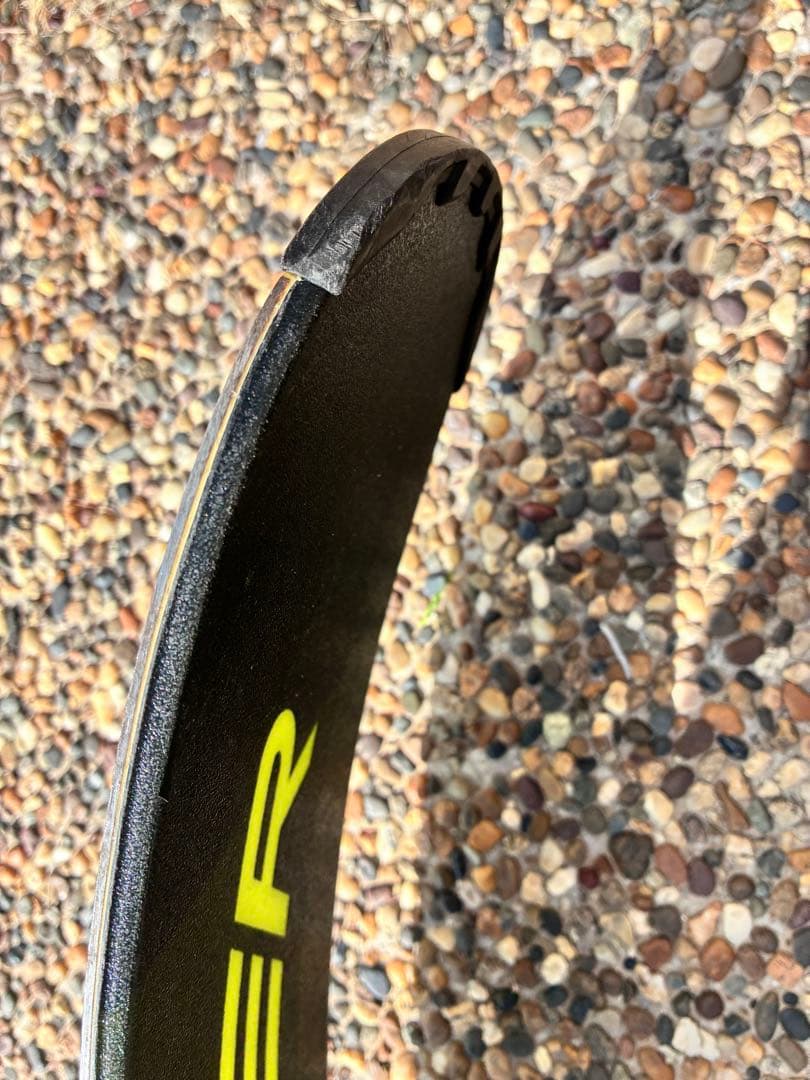 FISCHER RC4 RACE スキー 黒/黄 ジュニア用