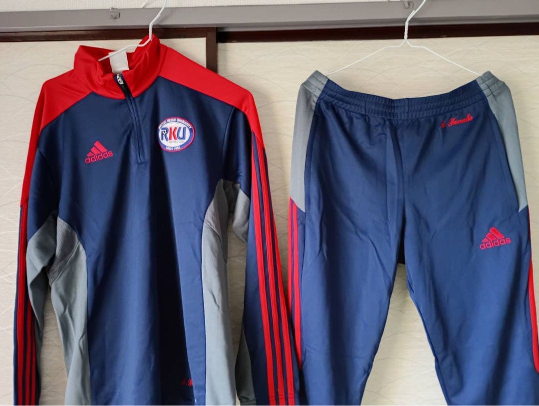 流通経済大学　サッカー部　フルセット(8セット)